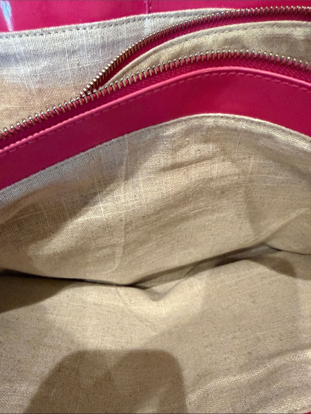 Sondra Roberts Laser-Cut Patent Leather Tote Bag Pink - Picture 5 of 7